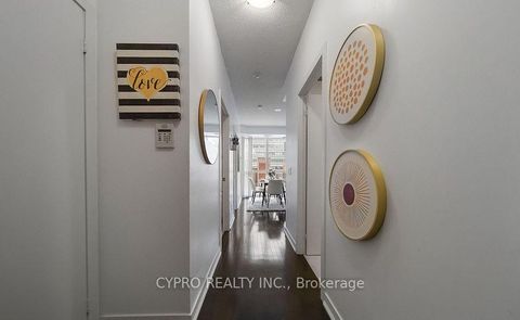 Photo 2 at 601 - 770 BAY Street, Bay Street Corridor, Toronto Photo 2 at 601 - 770 BAY Street, Bay Street Corridor, Toronto