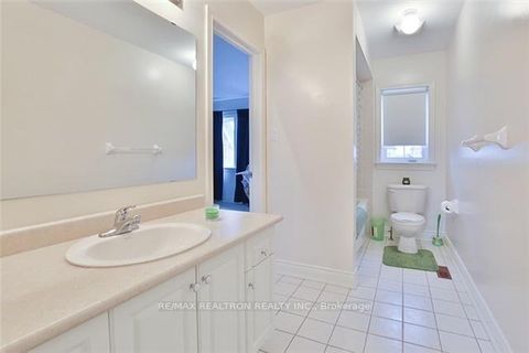 Photo 15 at 148 Tower Hill Road, Jefferson, Richmond Hill Photo 15 at 148 Tower Hill Road, Jefferson, Richmond Hill