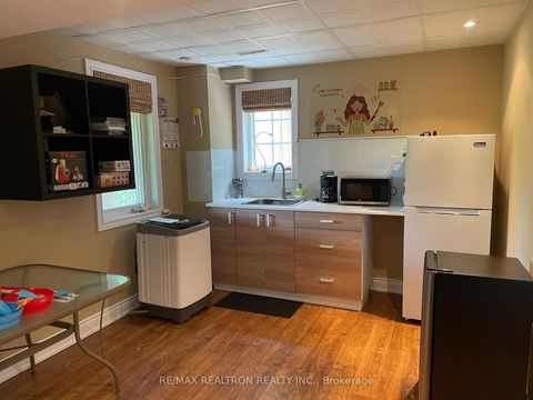 Photo 21 at 148 Tower Hill Road, Jefferson, Richmond Hill Photo 21 at 148 Tower Hill Road, Jefferson, Richmond Hill