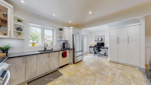 Photo 14 at 34 Edge Park Avenue, Birchmount, Toronto