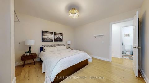 Photo 25 at 34 Edge Park Avenue, Birchmount, Toronto