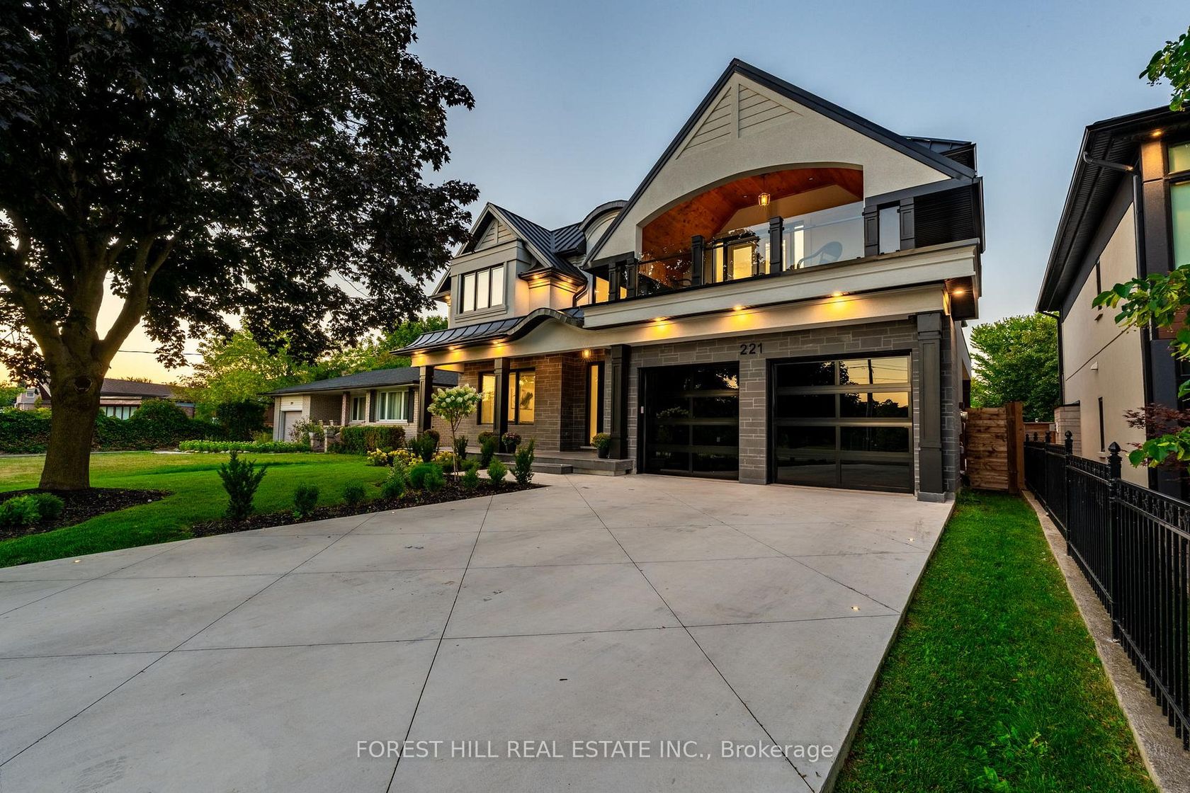 221 Morden Road, WO West, Oakville 