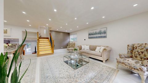 Photo 3 at 4 Boulding Drive, Aurora Heights, Aurora