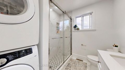 Photo 14 at 4 Boulding Drive, Aurora Heights, Aurora