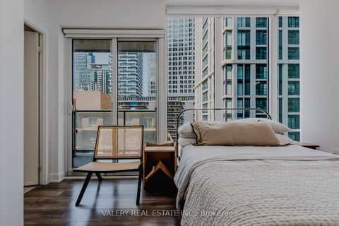 Photo 1 at 712 - 195 Redpath Avenue, Mount Pleasant West, Toronto Photo 1 at 712 - 195 Redpath Avenue, Mount Pleasant West, Toronto