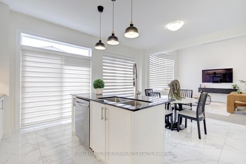 Photo 22 at 152 Stormont Trail, Vellore Village, Vaughan