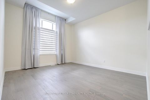 Photo 28 at 152 Stormont Trail, Vellore Village, Vaughan