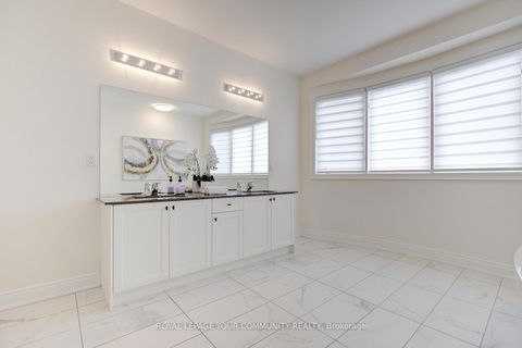 Photo 30 at 152 Stormont Trail, Vellore Village, Vaughan