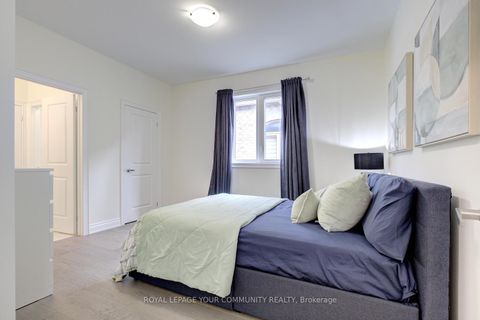 Photo 36 at 152 Stormont Trail, Vellore Village, Vaughan