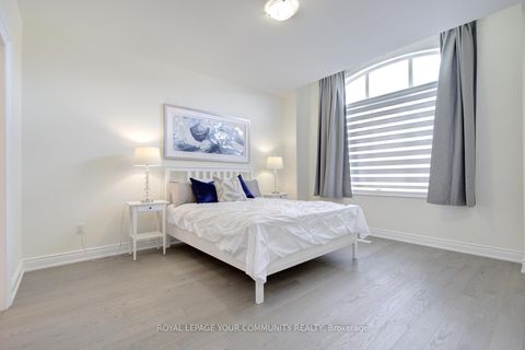 Photo 41 at 152 Stormont Trail, Vellore Village, Vaughan