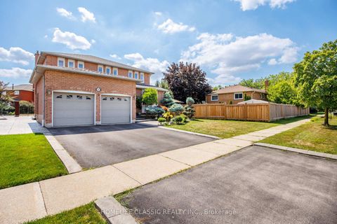 Photo 1 at 133 Medallion Boulevard, West Woodbridge, Vaughan