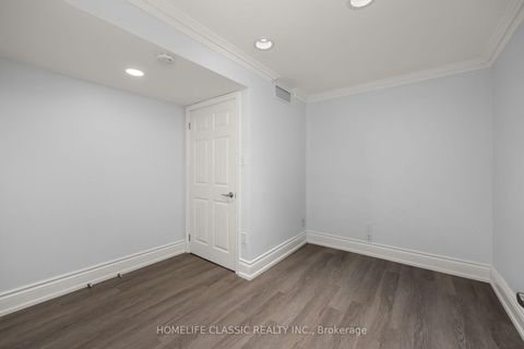 Photo 36 at 133 Medallion Boulevard, West Woodbridge, Vaughan
