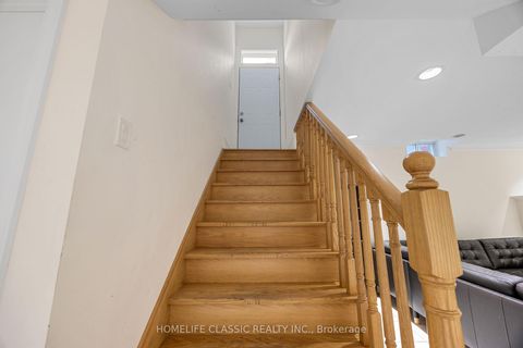 Photo 40 at 133 Medallion Boulevard, West Woodbridge, Vaughan