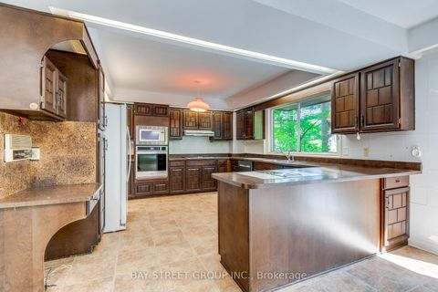 Photo 20 at 7 Mylesview Place, Westgate, Toronto
