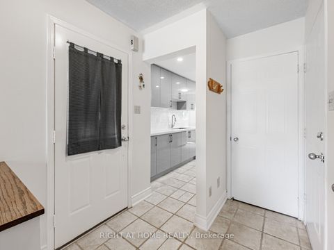 Photo 4 at 1129 Beechnut Road, CV Clearview, Oakville