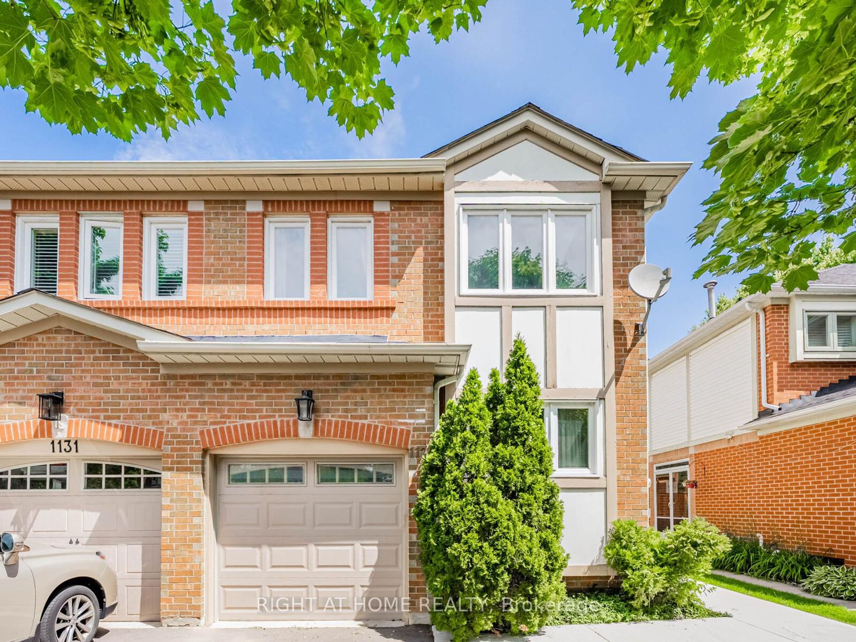1129 Beechnut Road, CV Clearview, Oakville by Loree Meneguzzi Real Estate 1129 Beechnut Road, CV Clearview, Oakville