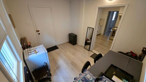 Photo 6 at 120 Edinborough Court, Smythe, Toronto