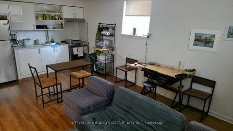 Photo 11 at 120 Edinborough Court, Smythe, Toronto