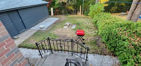 Photo 14 at 120 Edinborough Court, Smythe, Toronto