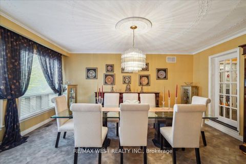 Photo 4 at 190 Sandys Drive, East Woodbridge, Vaughan