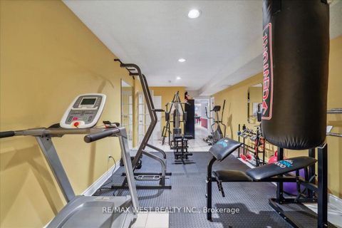 Photo 22 at 190 Sandys Drive, East Woodbridge, Vaughan