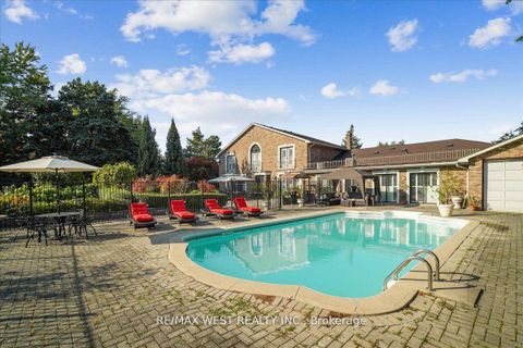 Photo 32 at 190 Sandys Drive, East Woodbridge, Vaughan