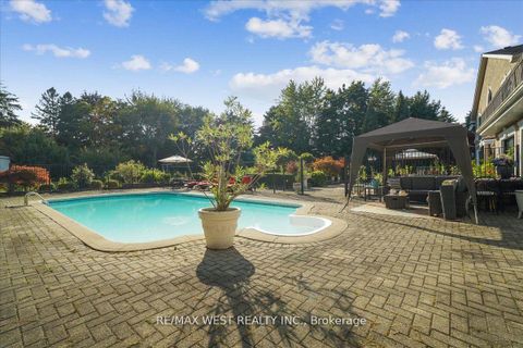 Photo 33 at 190 Sandys Drive, East Woodbridge, Vaughan
