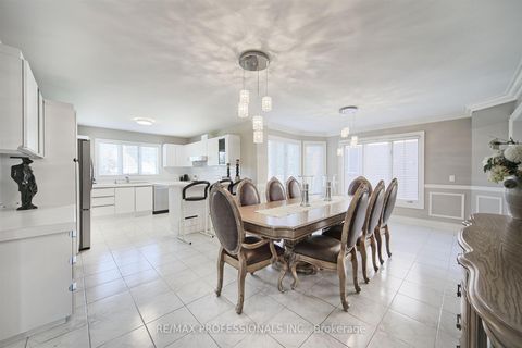 Photo 9 at 33 Redberry Parkway, Maple Leaf, Toronto