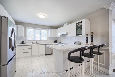 Photo 10 at 33 Redberry Parkway, Maple Leaf, Toronto