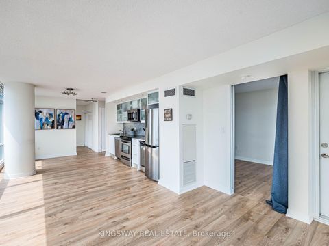 Photo 10 at 4206 - 25 Telegram Mews, Waterfront Communities C1, Toronto