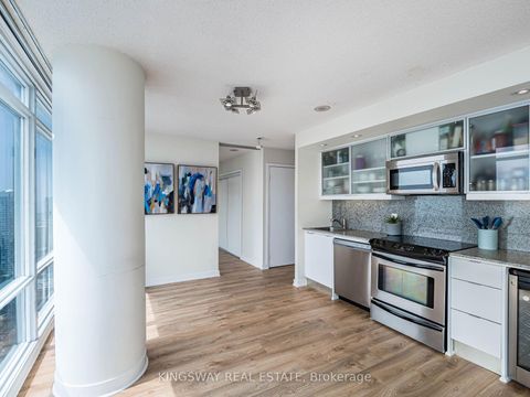 Photo 13 at 4206 - 25 Telegram Mews, Waterfront Communities C1, Toronto