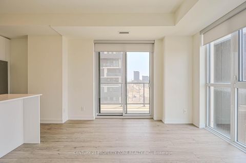 Photo 13 at 404 - 345 Wheat Boom Drive, JM Joshua Meadows, Oakville