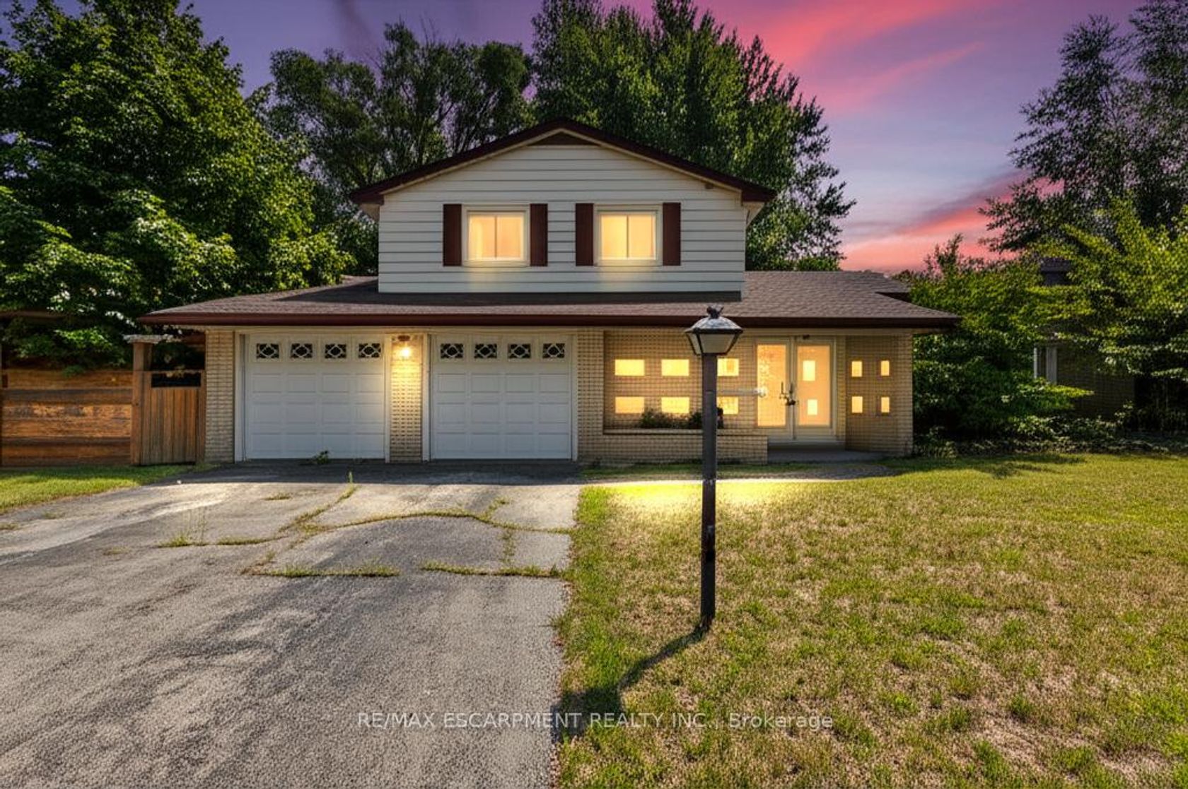 3050 Woodward Avenue, Roseland, Burlington 