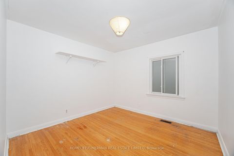 Photo 15 at 44 Plewes Road, CFB, Toronto