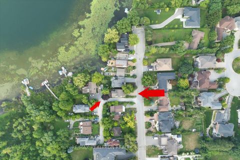 Photo 2 at 280 Douglas Road, Oak Ridges Lake Wilcox, Richmond Hill