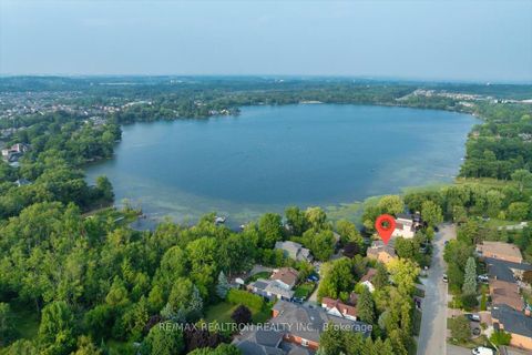 Photo 3 at 280 Douglas Road, Oak Ridges Lake Wilcox, Richmond Hill