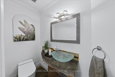 Photo 11 at 280 Douglas Road, Oak Ridges Lake Wilcox, Richmond Hill