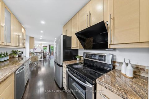 Photo 14 at 280 Douglas Road, Oak Ridges Lake Wilcox, Richmond Hill