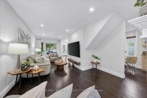 Photo 23 at 280 Douglas Road, Oak Ridges Lake Wilcox, Richmond Hill