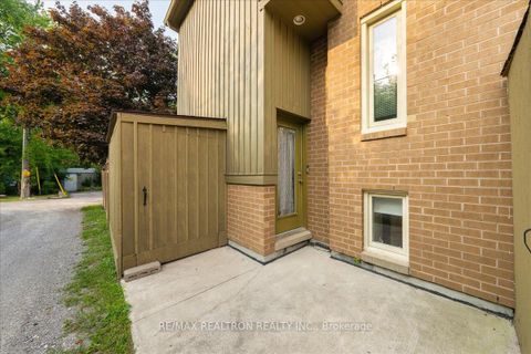 Photo 47 at 280 Douglas Road, Oak Ridges Lake Wilcox, Richmond Hill