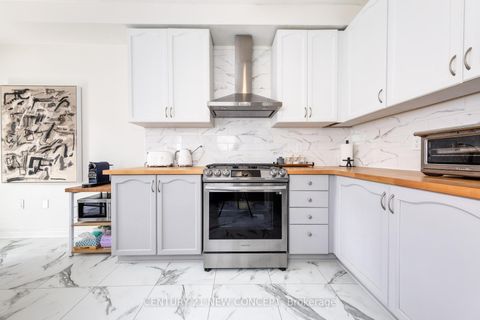 Photo 16 at 11 Scarlett Trail, Vellore Village, Vaughan