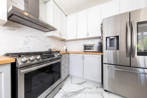 Photo 17 at 11 Scarlett Trail, Vellore Village, Vaughan