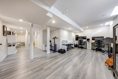 Photo 35 at 11 Scarlett Trail, Vellore Village, Vaughan