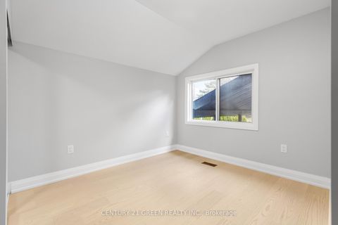 Photo 26 at 32 Brookridge Drive, Bendale, Toronto