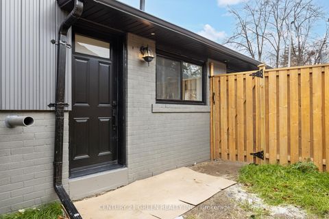 Photo 28 at 32 Brookridge Drive, Bendale, Toronto