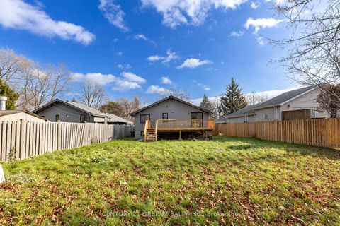 Photo 35 at 32 Brookridge Drive, Bendale, Toronto