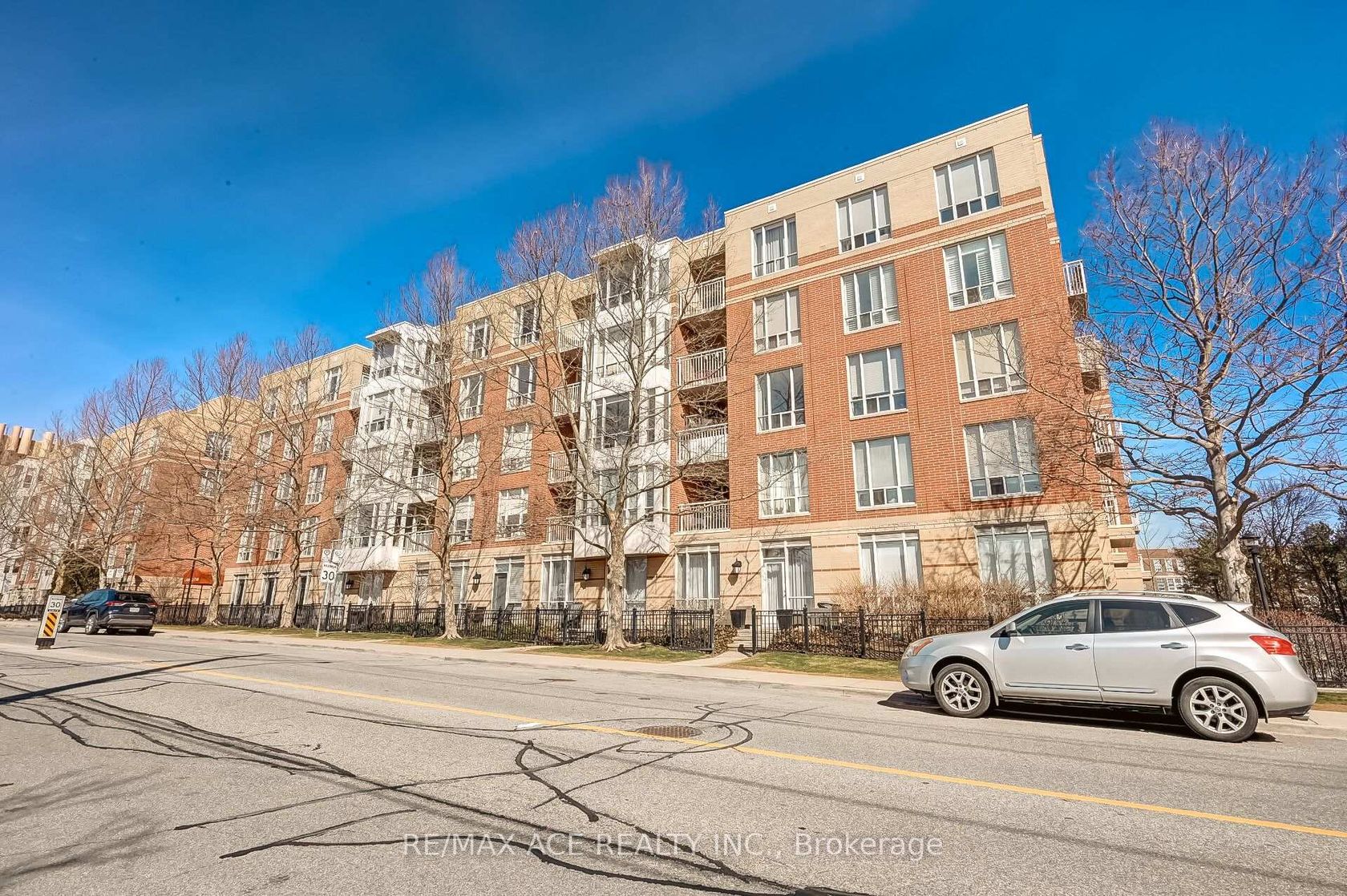 408 - 481 Rosewell Avenue N, Lawrence Park South, Toronto 