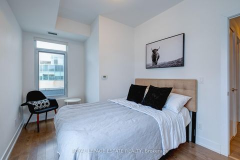 Photo 10 at Th9 - 175 Pears Avenue, Annex, Toronto