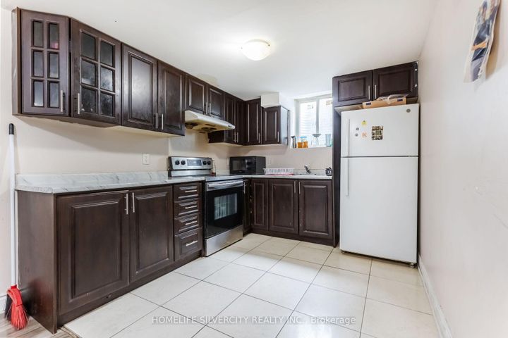 Photo 40 at 26 Cresswell Drive, Fletcher's West, Brampton