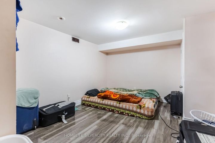 Photo 42 at 26 Cresswell Drive, Fletcher's West, Brampton
